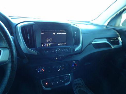 Used 2022 GMC Terrain SLE w/ Driver Convenience Package FWD image 15