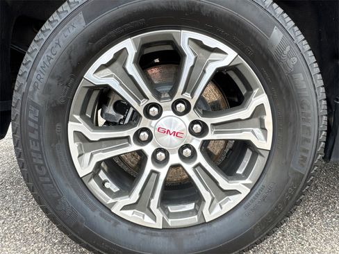 Used 2025 GMC Sierra 1500 SLT image 19