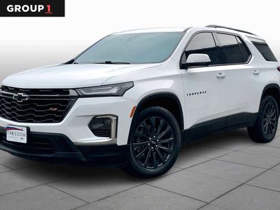 Used 2023 Chevrolet Traverse RS