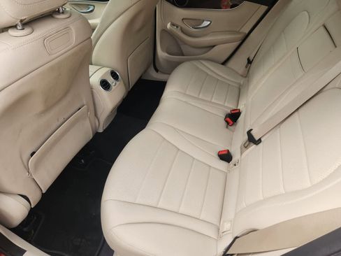 Used 2019 Mercedes-Benz GLC 300 image 29