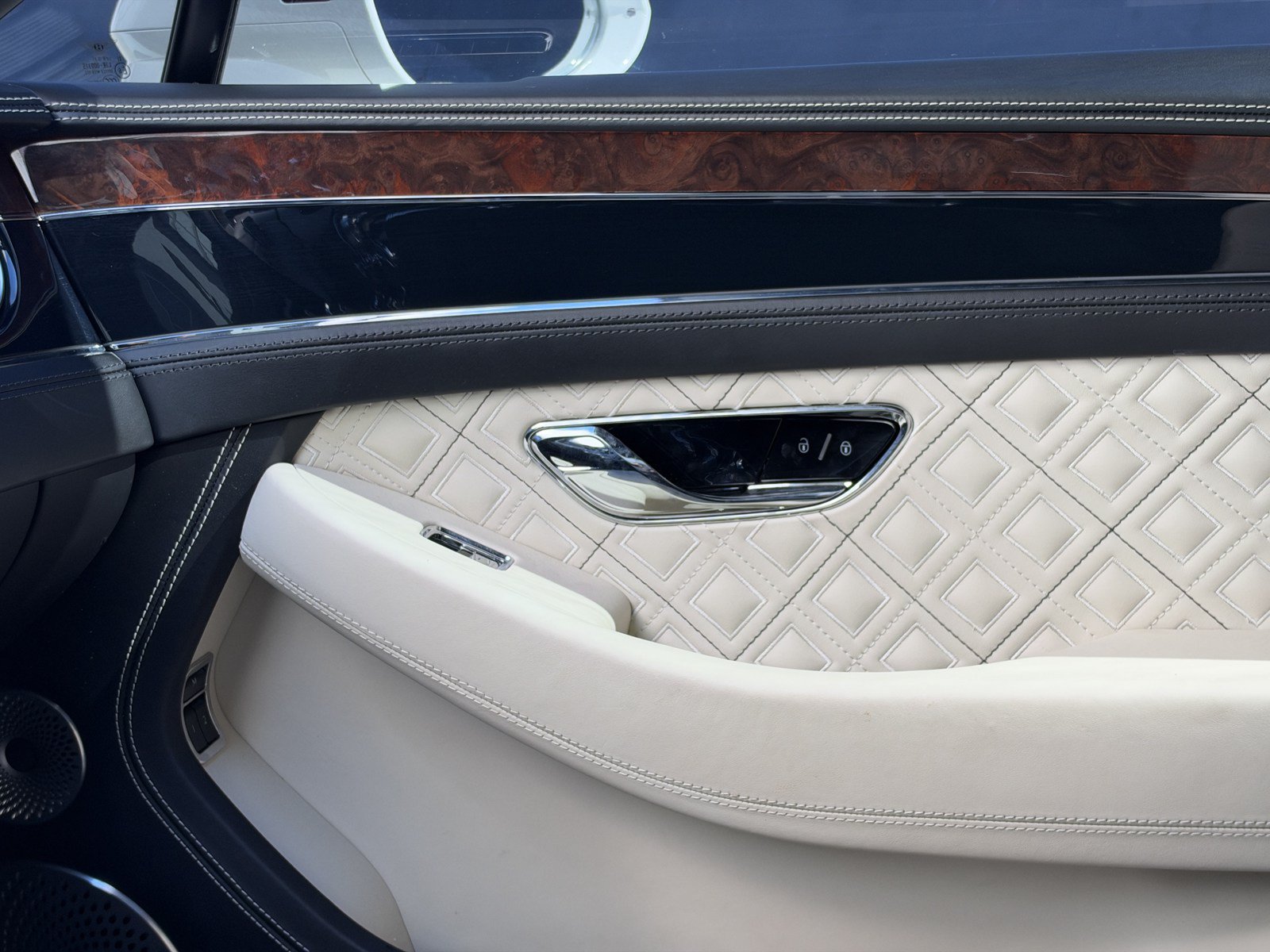 Used 2020 Bentley Continental GT AWD/4WD image 28