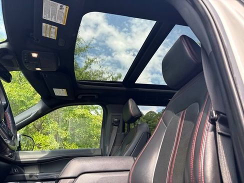 Used 2022 Ford Expedition Max Limited AWD/4WD image 3