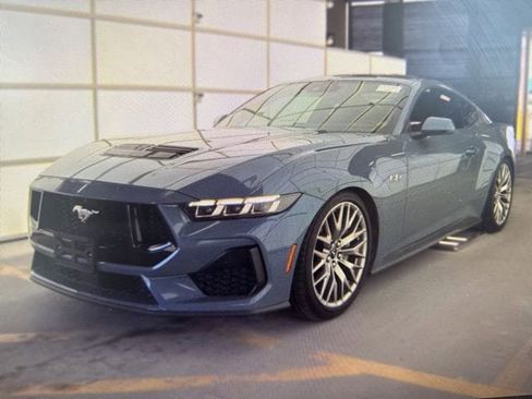 Used 2024 Ford Mustang GT Premium RWD image 2
