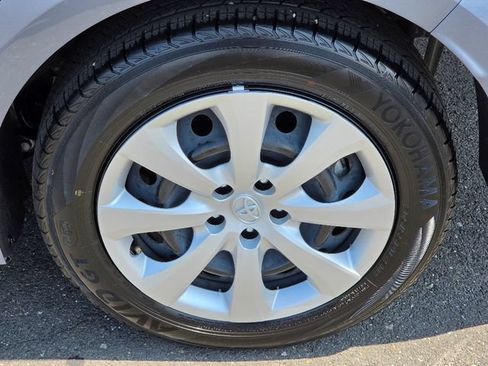 Used 2024 Toyota Corolla LE FWD image 15