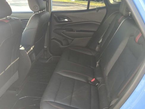 Used 2024 Chevrolet Trax RS w/ Sunroof Package image 13