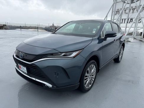 Certified 2023 Toyota Venza Limited image 11