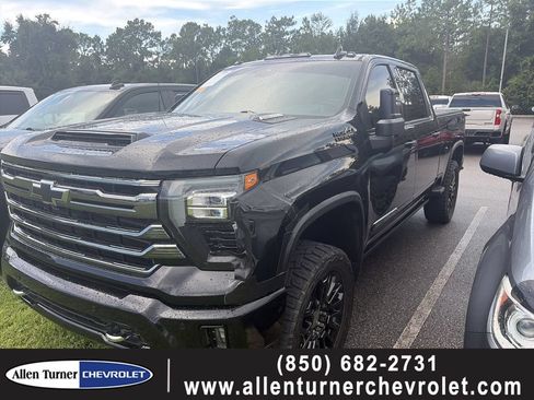 Used 2024 Chevrolet Silverado 2500 High Country w/ Midnight Edition AWD/4WD image 1