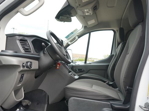 Used 2024 Ford Transit 350 XLT RWD image 24