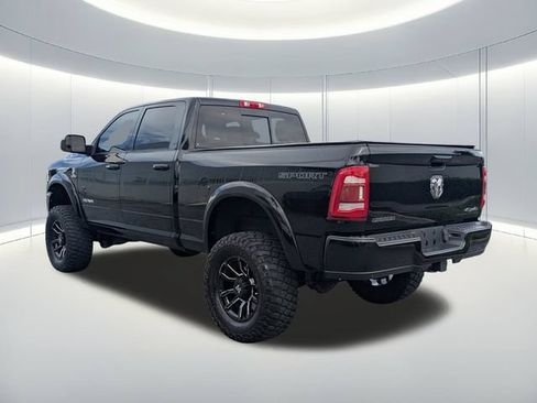 Used 2022 RAM 2500 Big Horn w/ Level C Equiment Group AWD/4WD image 4