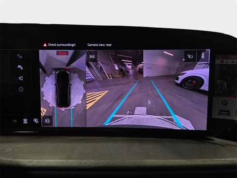 New 2025 Audi Q5 Prestige image 21