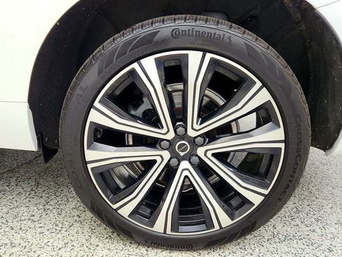 Used 2023 Volvo XC60 B6 Ultimate w/ Climate Package AWD/4WD image 9