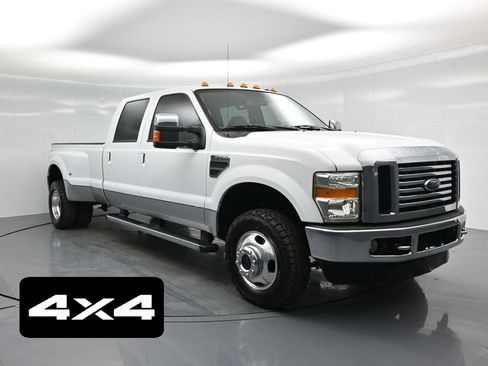 Used 2010 Ford F350 Lariat image 1