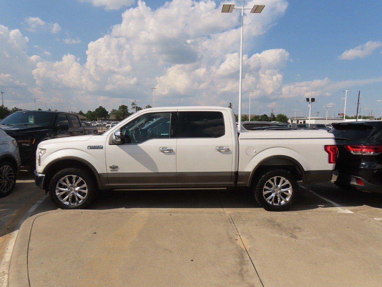 Used 2015 Ford F150 King Ranch w/ Equipment Group 601A Luxury AWD/4WD image 7