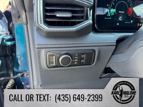 Used 2025 Ford Mustang GT Premium w/ GT Performance Package RWD image 17