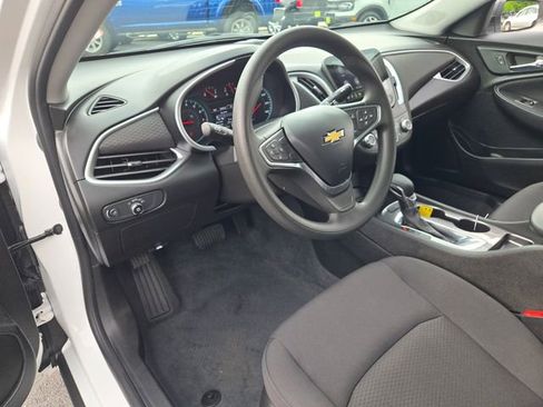 Certified 2022 Chevrolet Malibu LS FWD image 19