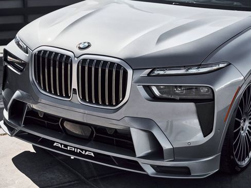 Used 2024 BMW ALPINA XB7 AWD/4WD image 6