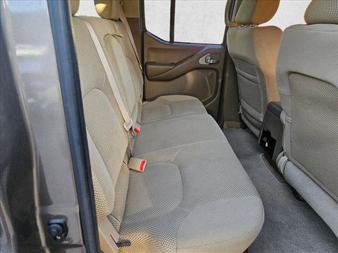 Used 2005 Nissan Frontier LE w/ (H03) Rockford Fosgate Pkg RWD image 15