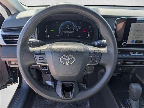 Used 2025 Toyota Camry LE FWD image 13