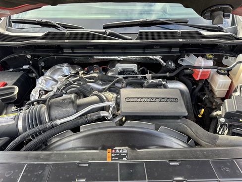 Used 2025 Chevrolet Silverado 2500 LTZ w/ LTZ Premium Package image 31