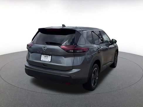 Used 2025 Nissan Rogue SV FWD image 14