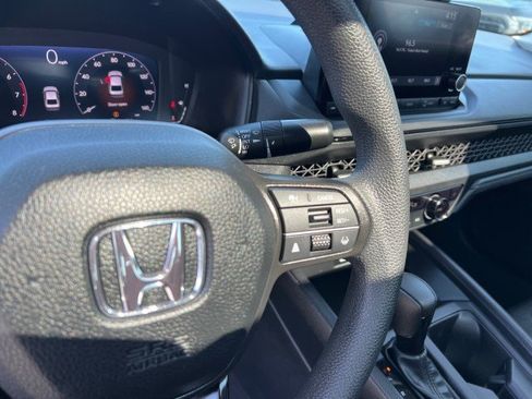 Used 2025 Honda Accord SE image 14