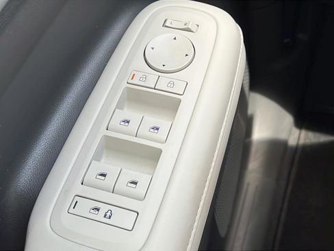 Used 2024 Hyundai Santa Fe SEL FWD image 22