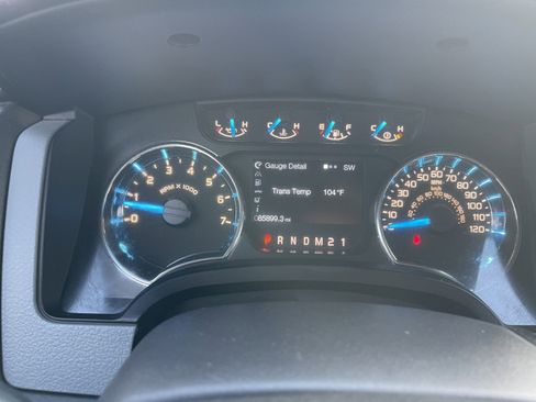Used 2014 Ford F150 XLT w/ Equipment Group 302A Luxury RWD image 17