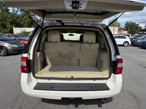 Used 2017 Ford Expedition XLT w/ Equipment Group 202A image 25