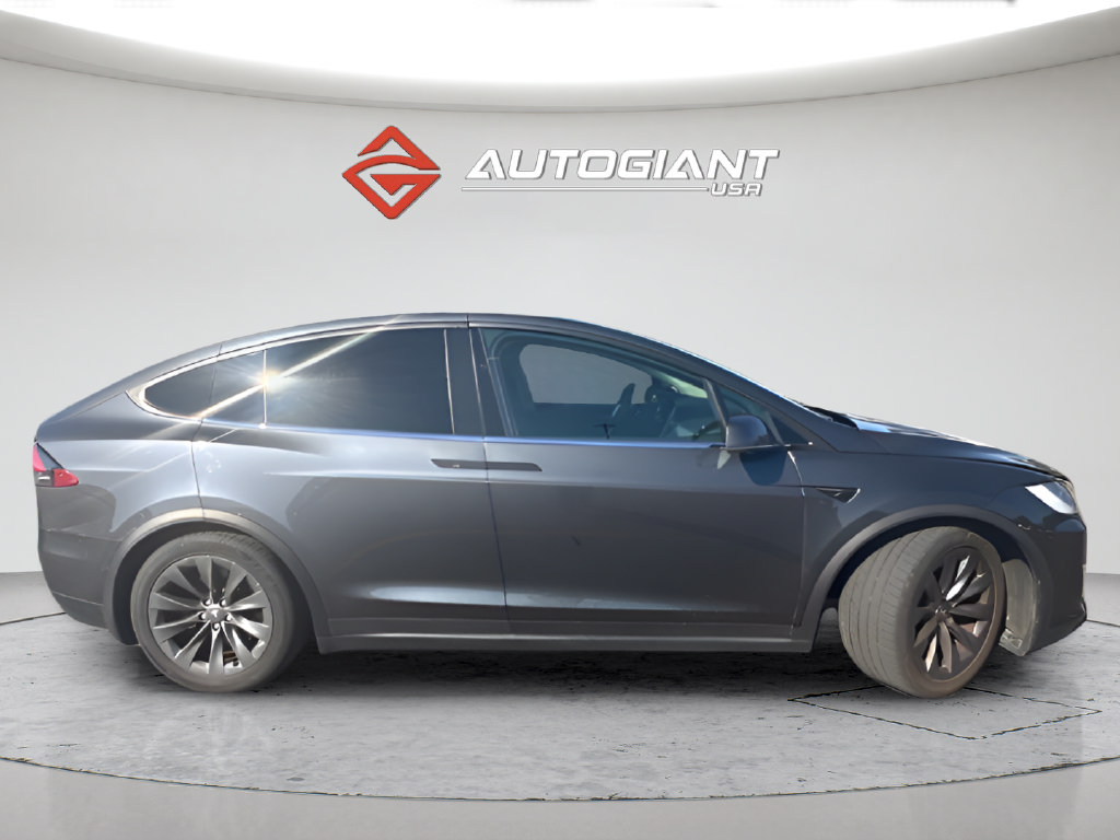 Used 2018 Tesla Model X 75D AWD/4WD image 2