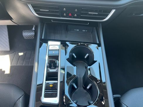 Used 2026 Volkswagen Atlas SE AWD/4WD image 44