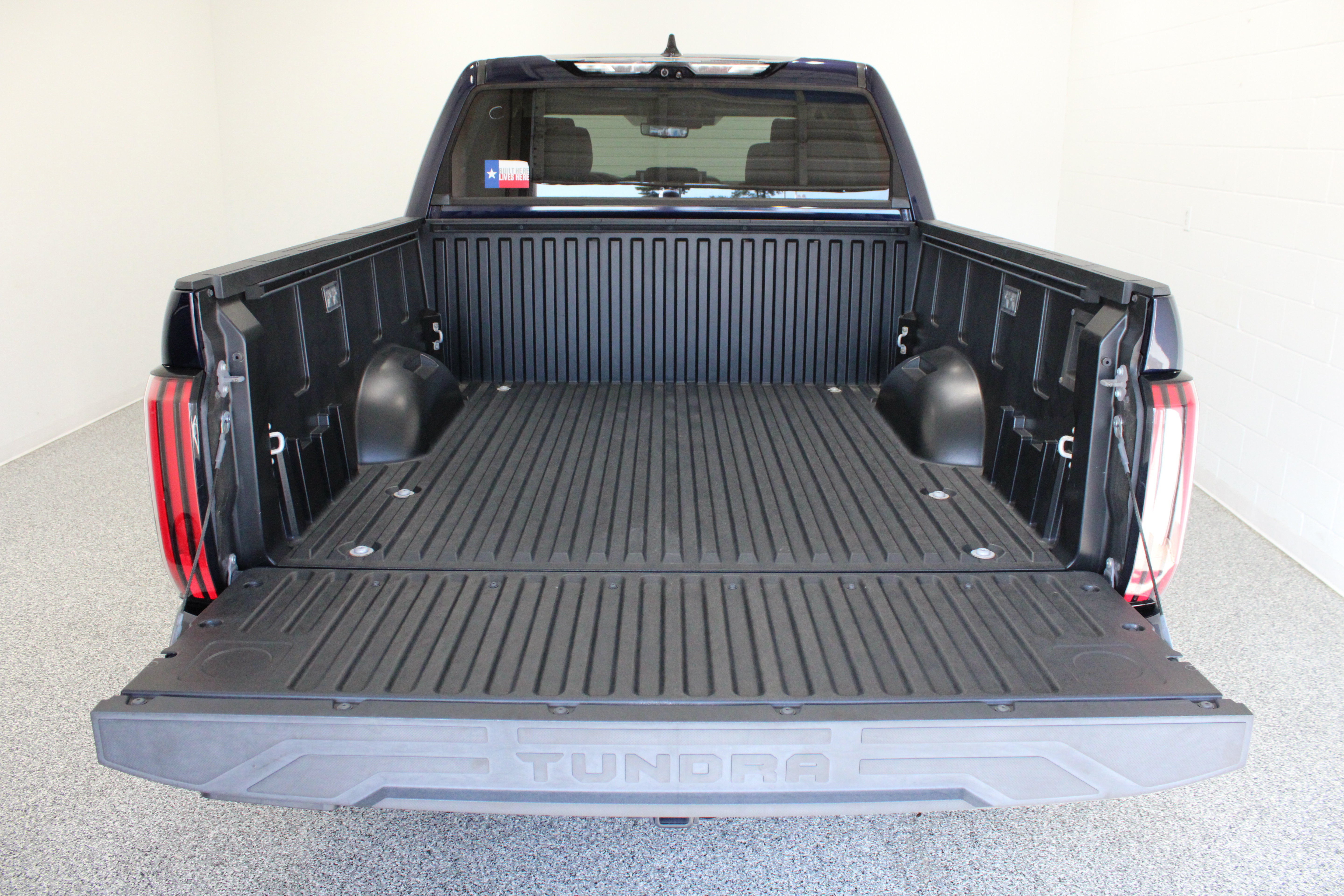 Used 2023 Toyota Tundra Limited RWD image 9