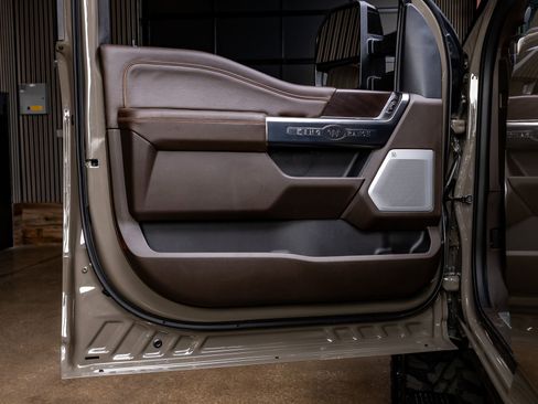 Used 2026 Ford F250 King Ranch w/ Chrome Package image 36