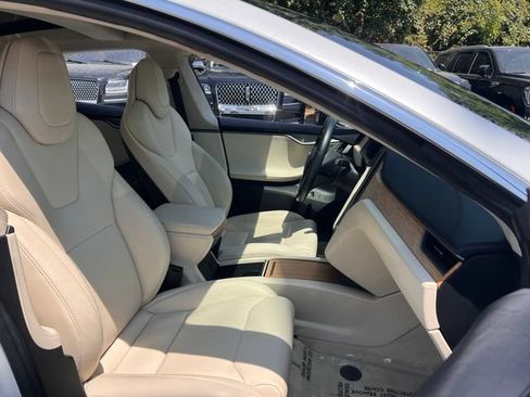 Used 2018 Tesla Model S 100D AWD/4WD image 32