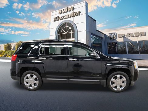 Used 2012 GMC Terrain SLT w/ Chrome and Technology Package image 2