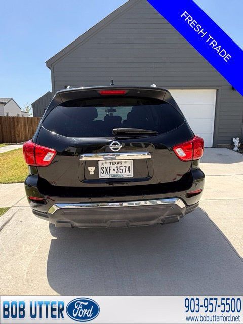 Used 2018 Nissan Pathfinder SV FWD image 3