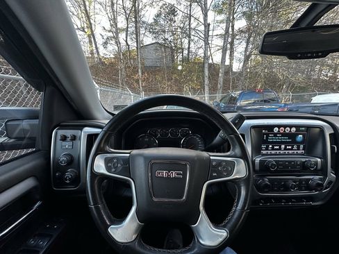 Used 2017 GMC Sierra 1500 SLE image 10