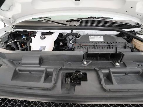 Used 2024 Chevrolet Express 3500 LT w/ LT Preferred Equipment Group image 5