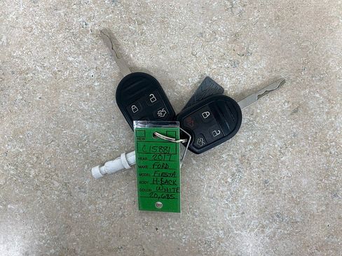 Used 2017 Ford Fiesta SE image 28