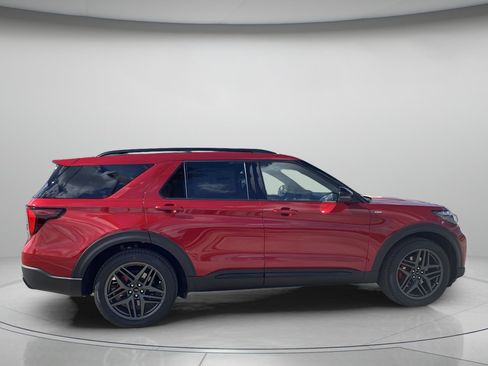 New 2026 Ford Explorer ST-Line w/ ST-Line Street Pack RWD image 2