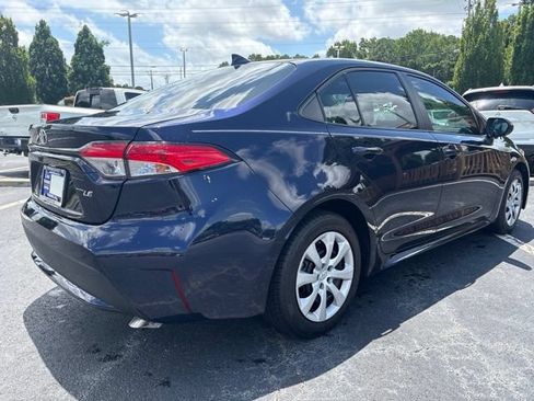 Used 2022 Toyota Corolla LE FWD image 5