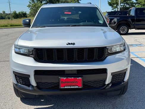 Used 2023 Jeep Grand Cherokee L Laredo AWD/4WD image 12