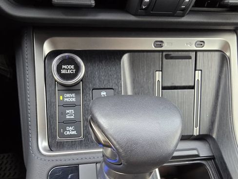 Used 2024 Lexus GX 550 AWD/4WD image 21