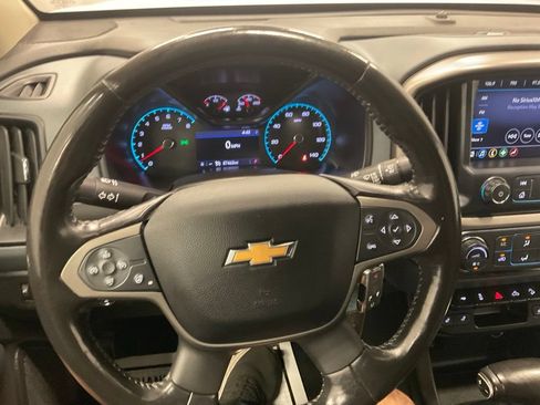 Used 2019 Chevrolet Colorado Z71 AWD/4WD image 22