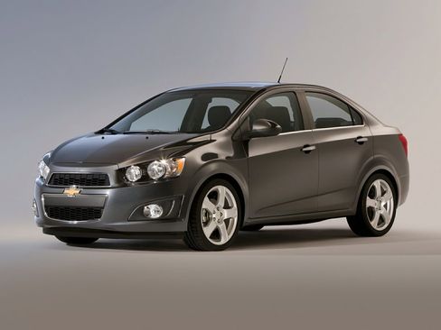 Used 2016 Chevrolet Sonic LT FWD image 1