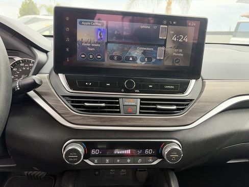 Used 2025 Nissan Altima 2.5 SV w/ SV Special Edition Package FWD image 38