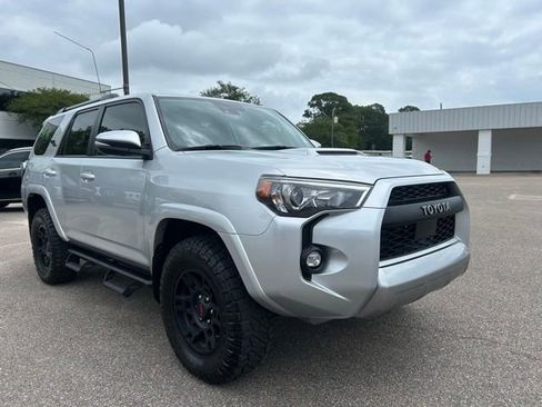 Used 2024 Toyota 4Runner TRD Off-Road Premium w/ Moonroof Package AWD/4WD image 2