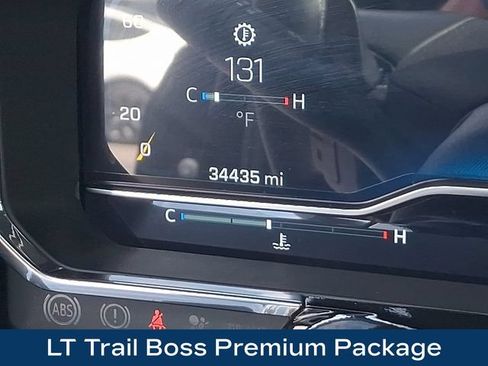 Used 2024 Chevrolet Silverado 1500 LT Trail Boss w/ LT Trail Boss Premium Package AWD/4WD image 6
