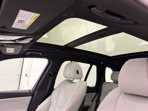 Certified 2023 BMW X5 xDrive40i w/ Executive Package AWD/4WD image 15