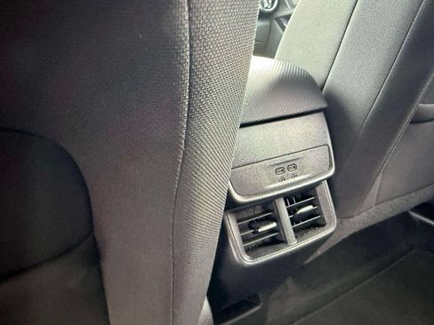 Used 2026 Chevrolet Equinox LT FWD image 13