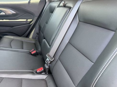 Used 2023 GMC Terrain SLT AWD/4WD image 22